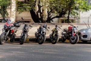 Cara Memilih Asuransi Motor Adira yang Terpercaya